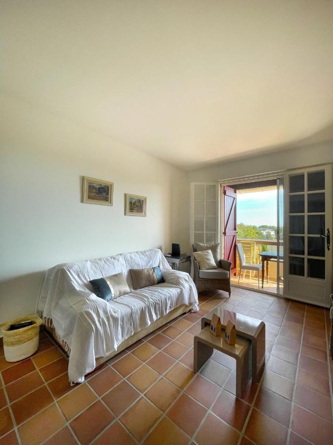 Superb Apartment With Balcony Near The Beach Сен-Рафаель Екстер'єр фото