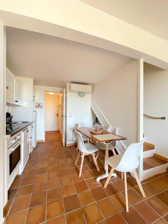 Superb Apartment With Balcony Near The Beach Сен-Рафаель Екстер'єр фото